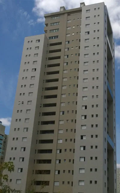 Fachada com grafiato Granitek Raspatto aplicado